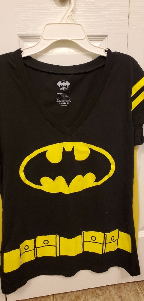💗5/$25 💗Jr xl batman shirt with detachable cape